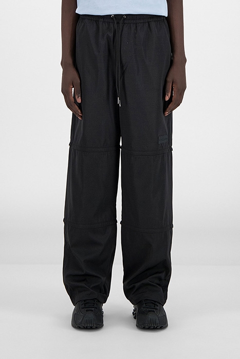 BLACK HIZOF PANTS 1