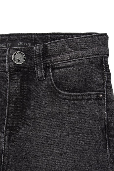 BOYS’ GREY EMBROIDERED AND DISTRESSED KNEE TAPERED JEANS 4