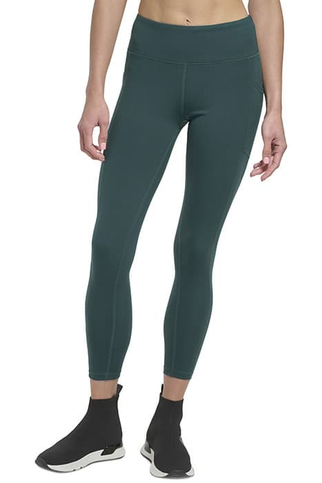 SUEDED COMPRESSION H PONDEROSA by DKNY