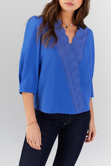 COBALT EYELET EMBROIDERY BLOUSE by ICODE