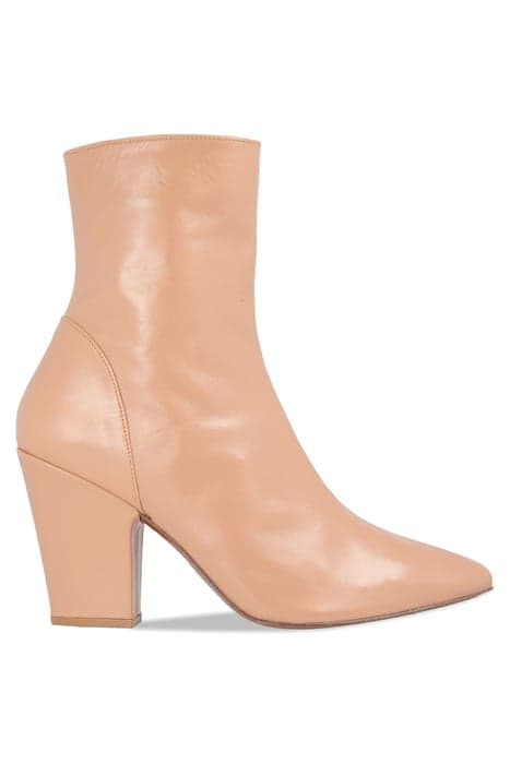 NIKI BOOT CREAM LEATHER by BY FAR