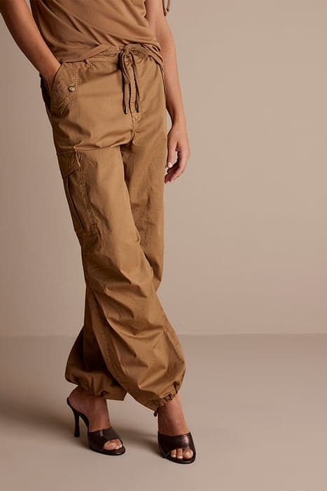 LOOSE CARGO PANTS BRISK COTTON STRETCH TWILL WOOD by Summum Woman