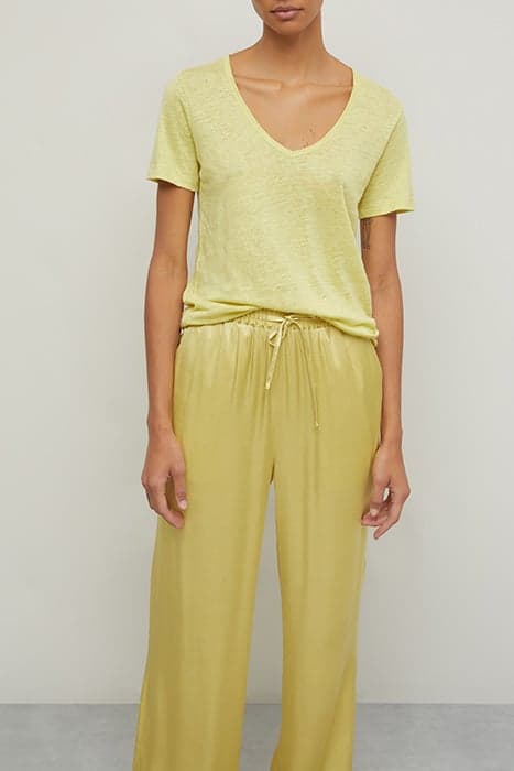 CLOSED V-NECK TOPS STRONG MUSTARD by Closed