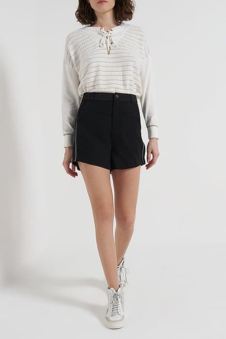 BLACK SHORTS WITH TUXEDO-STYLE BRAIDS by ICODE