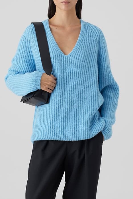 RIB V NECK LONG SLEEVE KNITS BRIGHT OCEAN by Closed