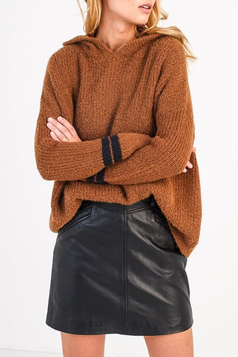 CARAMEL KNIT HOODED SWEATER by ICODE