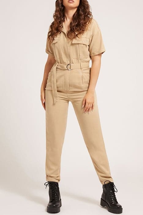 SERENITY JUMPSUIT BUTTER RUM by Marciano by Guess