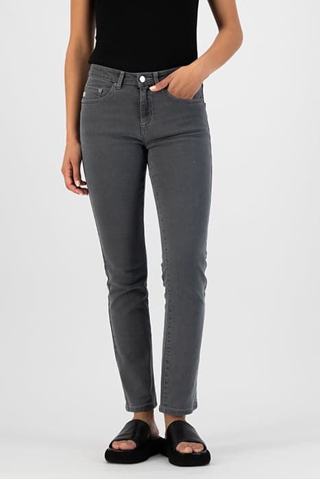 FAYE STRAIGHT O3 GREY by Mud Jeans