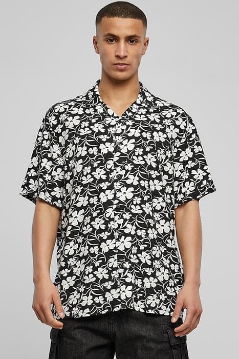 VISCOSE AOP RESORT SHIRT WHITEFLOWER by Urban Classics