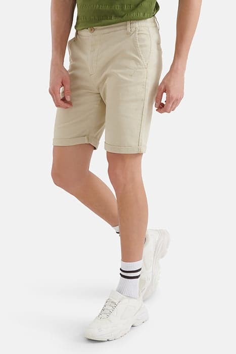 MM-SBCOLORED TWILL SHORT by Shoeby