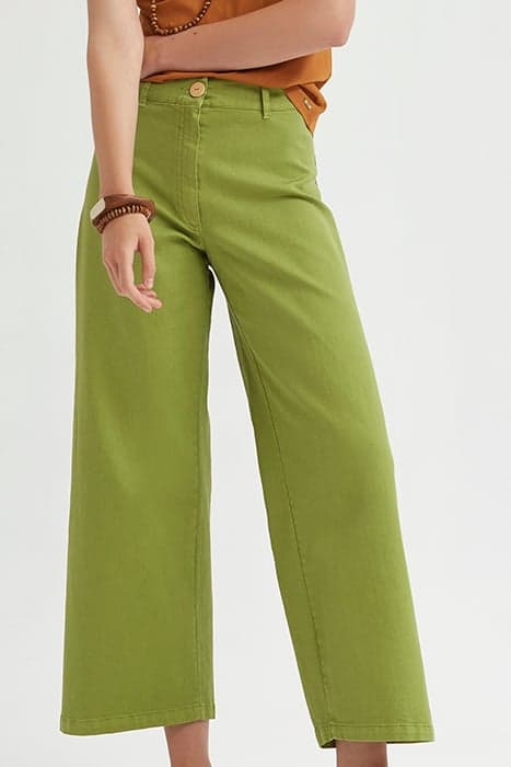 BACK PATCH POCKETS TROUSERS TWILL JEANS GREEN by OKY