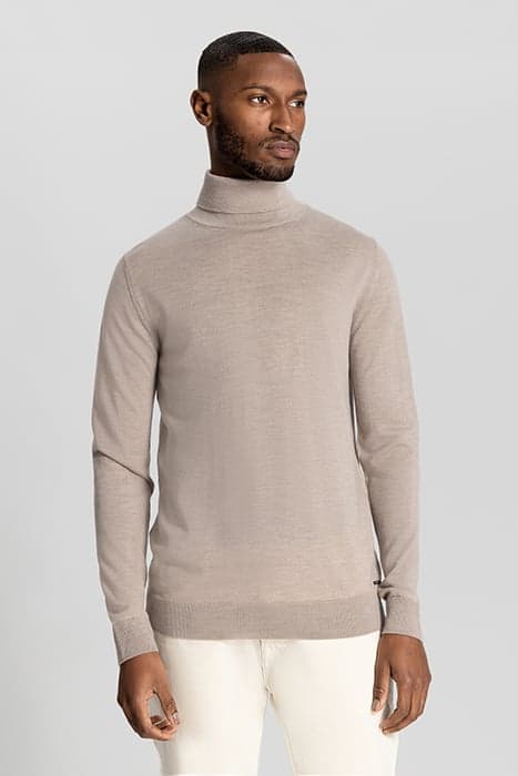 DS_DESTIN TURTLE NECK OAK by Dstrezzed