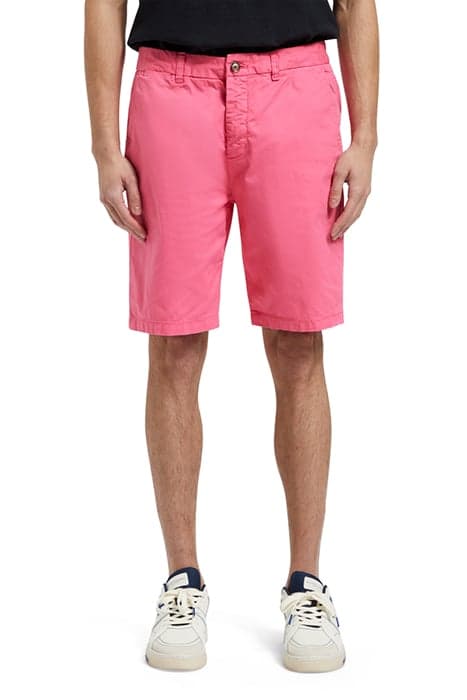 STUART- GARMENT-DYED PIMA COTT TROPICAL PINK by Scotch & Soda