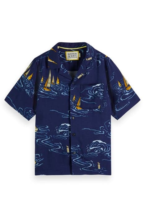 ALL-OVER PRINTED SHORT-SLEEVED SHIRT SAILBOATS NIGHT by Scotch & Soda