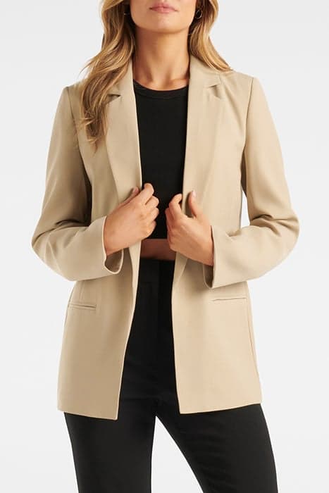 ELLA BF BLAZER CAMEL by Forever New