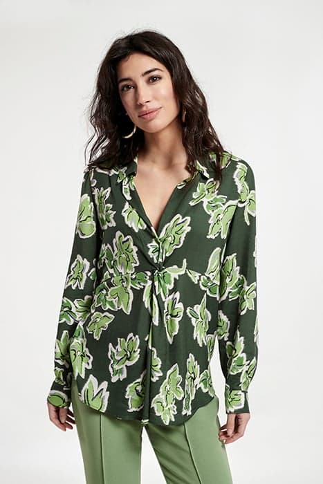 FLOWER PRINT SHIRT WITH FRONT GATHER GREEN by OKY