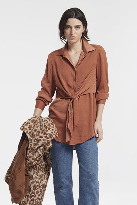 WHASHED SATIN OVERLAY GERMAN SHIRT TERRACOTTA by OKY