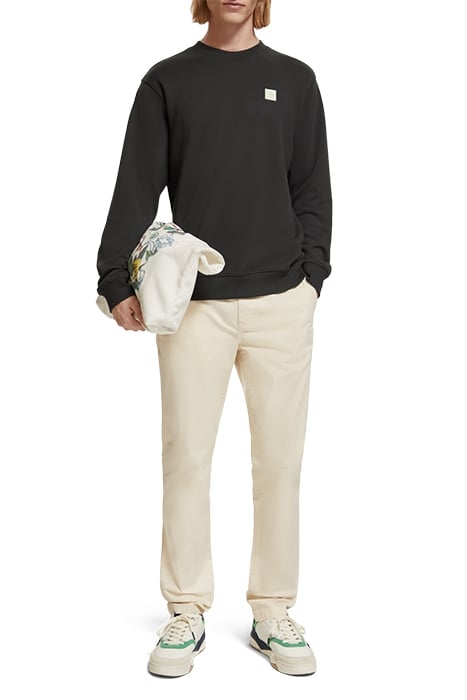 ESSENTIALS STUART - SLIM-FIT ORGANIC COTTON STRETCH CHINO KI 3