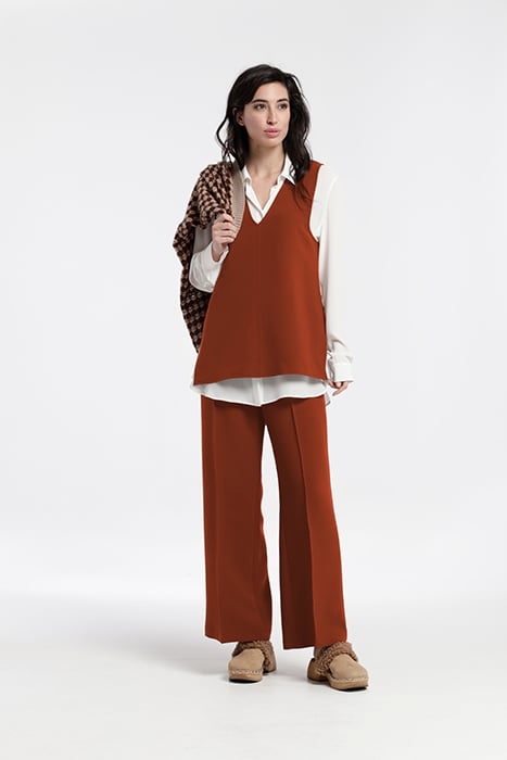 PLAIN WAVE V NECKLINE BENNY VEST WASHED RED 1