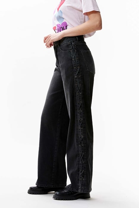LOOSE FIT JEANS WITH LACE DETAIL WASHED BLACK 4